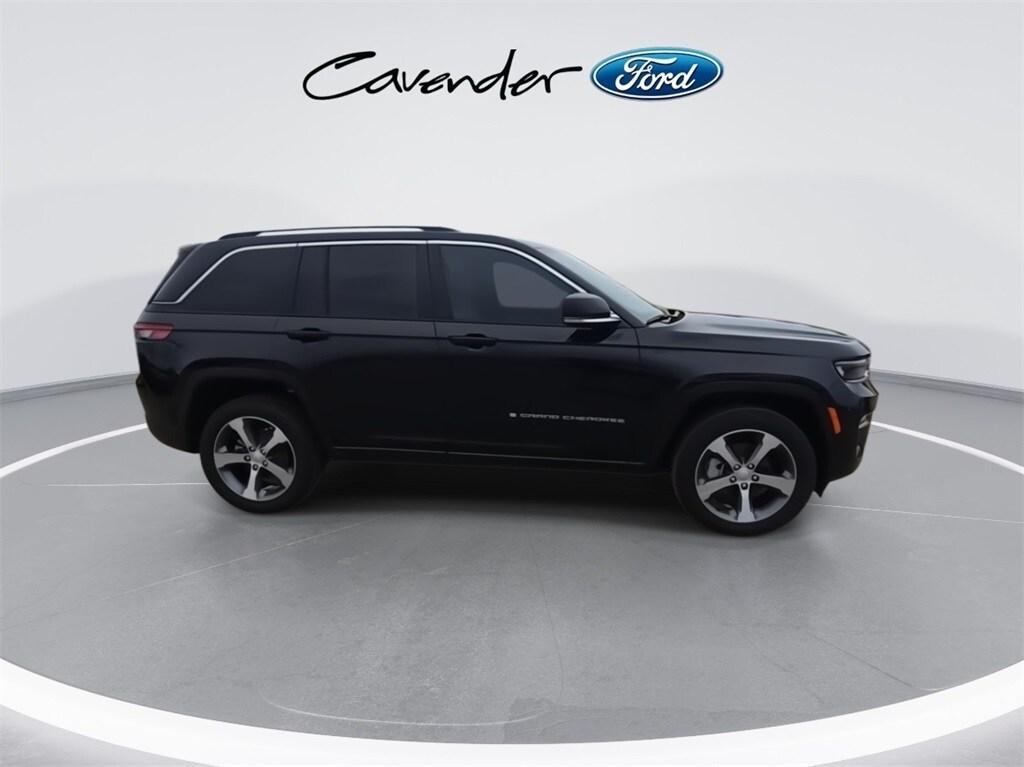 used 2024 Jeep Grand Cherokee car, priced at $40,441