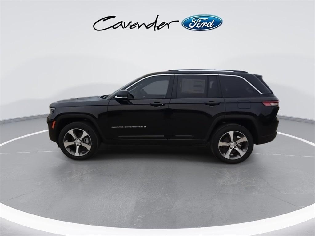 used 2024 Jeep Grand Cherokee car, priced at $40,441