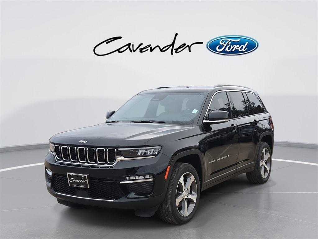 used 2024 Jeep Grand Cherokee car, priced at $40,441