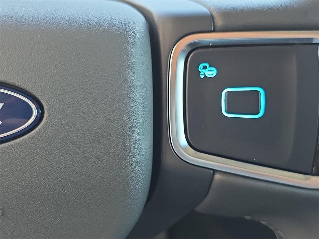 new 2025 Ford Expedition car, priced at $67,046