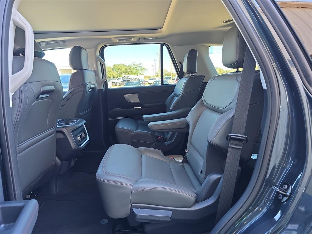 new 2025 Ford Expedition car, priced at $67,046