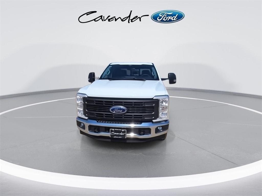 new 2025 Ford F-250 car, priced at $61,698