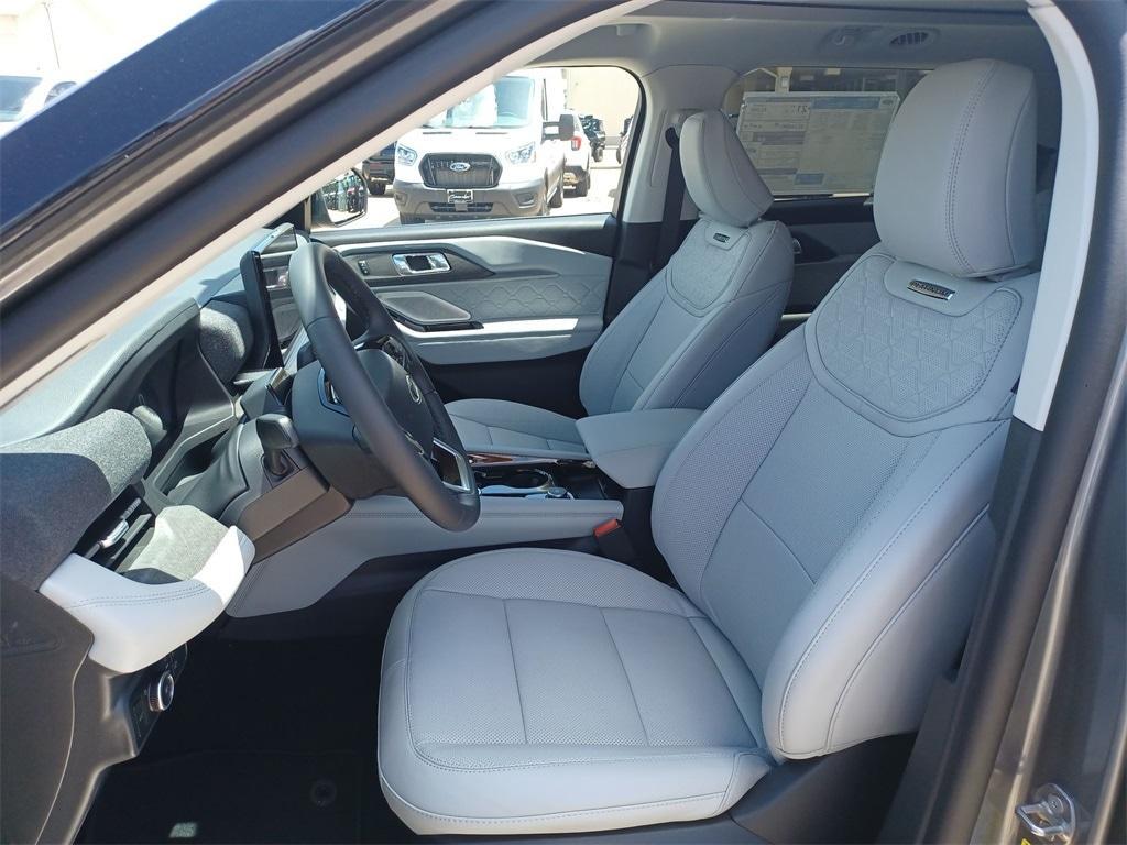new 2025 Ford Explorer car, priced at $53,080