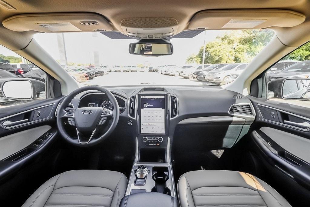 new 2024 Ford Edge car, priced at $32,208