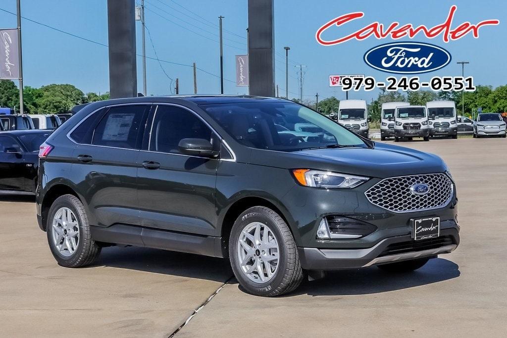 new 2024 Ford Edge car, priced at $32,208