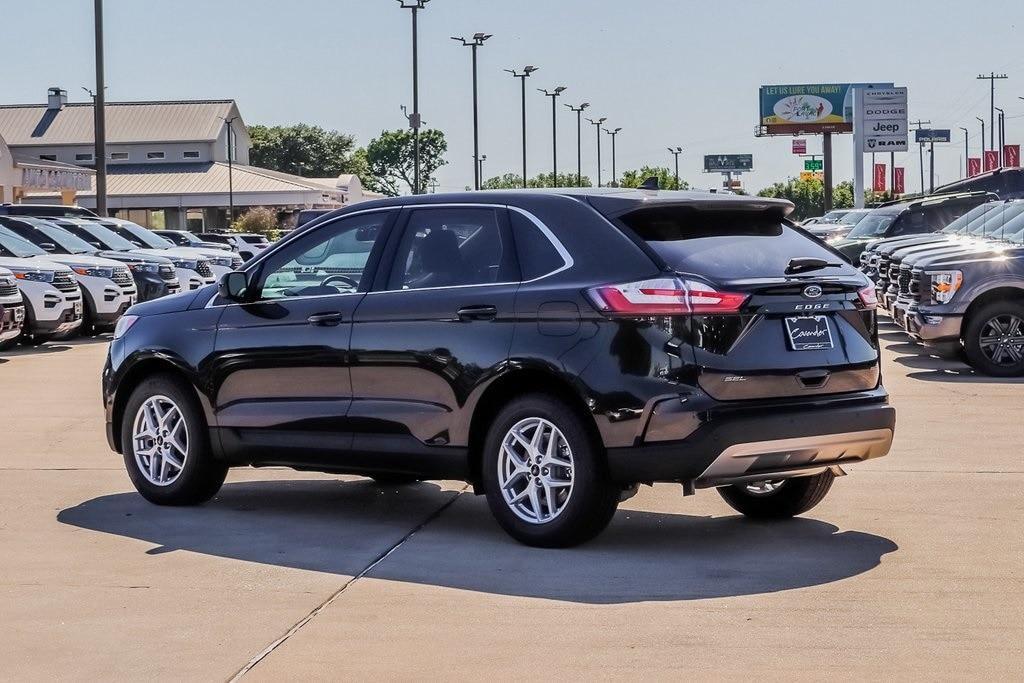 new 2024 Ford Edge car, priced at $32,208