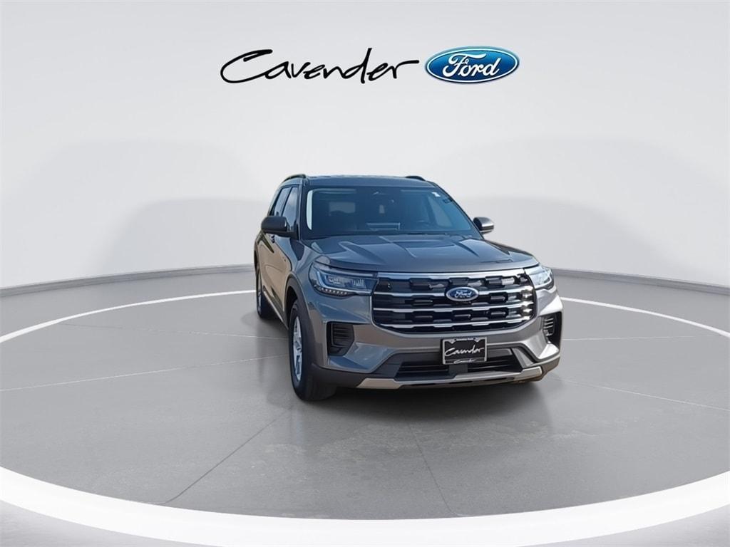 used 2025 Ford Explorer car, priced at $38,291