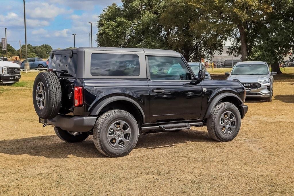 new 2024 Ford Bronco car, priced at $38,990