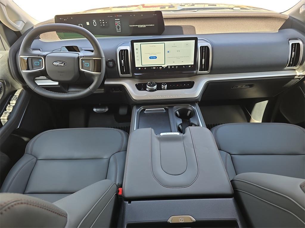 new 2025 Ford Expedition car, priced at $70,205