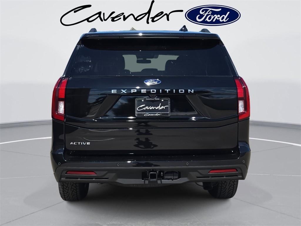 new 2025 Ford Expedition car, priced at $70,205