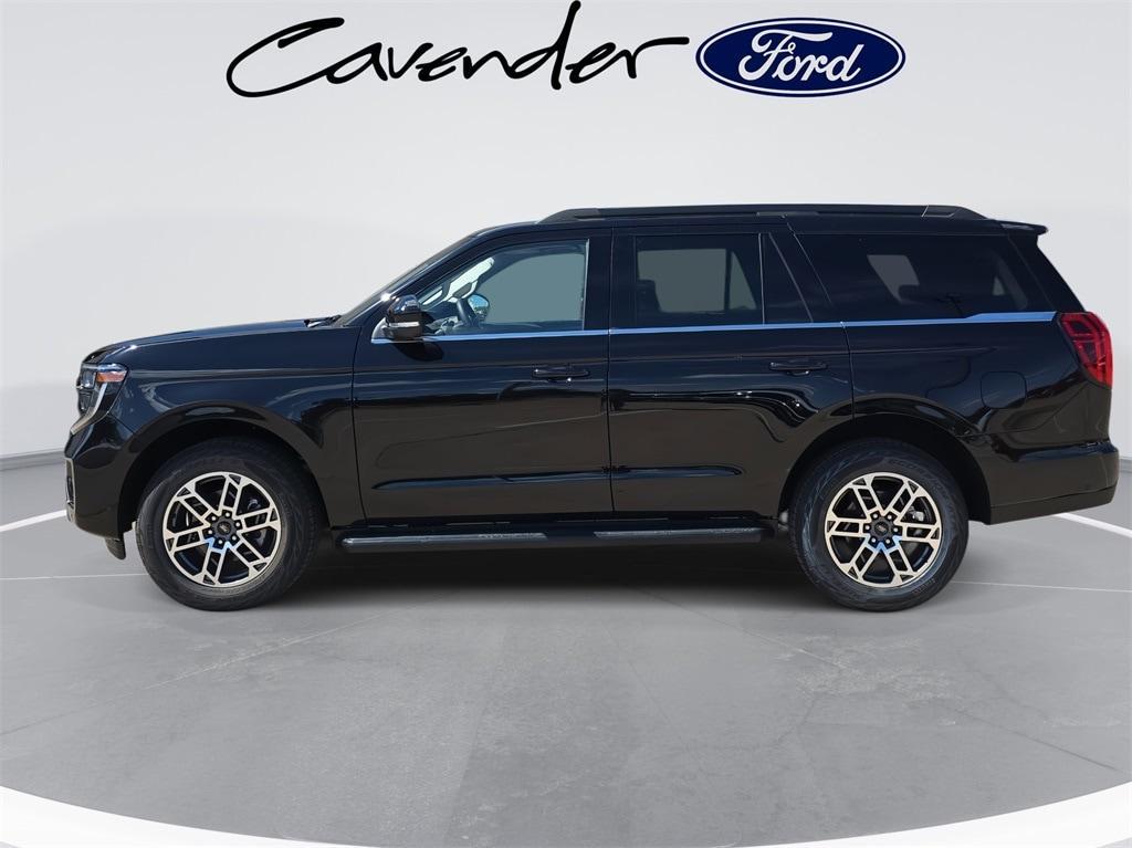 new 2025 Ford Expedition car, priced at $70,205