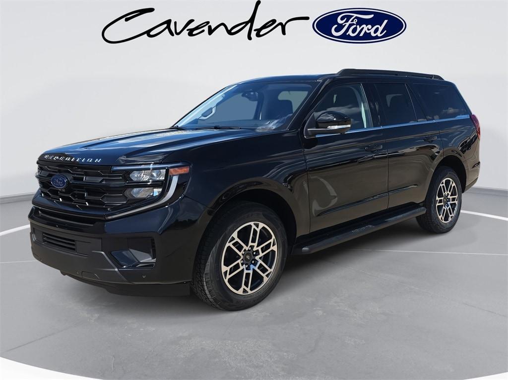new 2025 Ford Expedition car, priced at $70,205