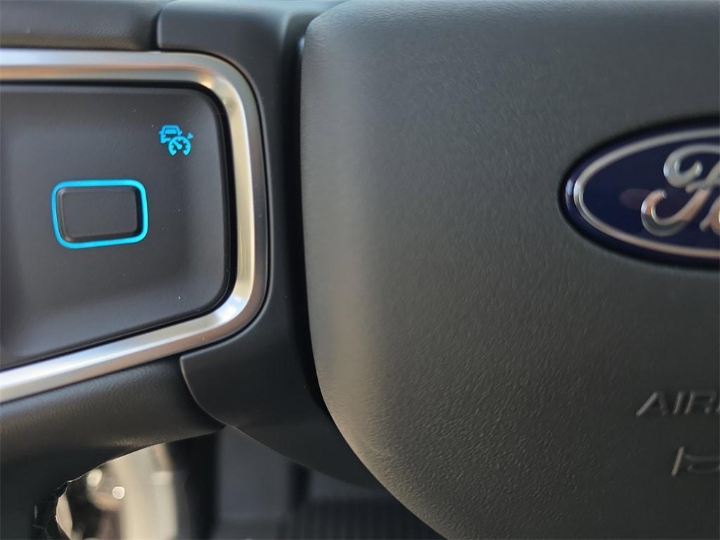 new 2025 Ford Expedition car, priced at $70,205