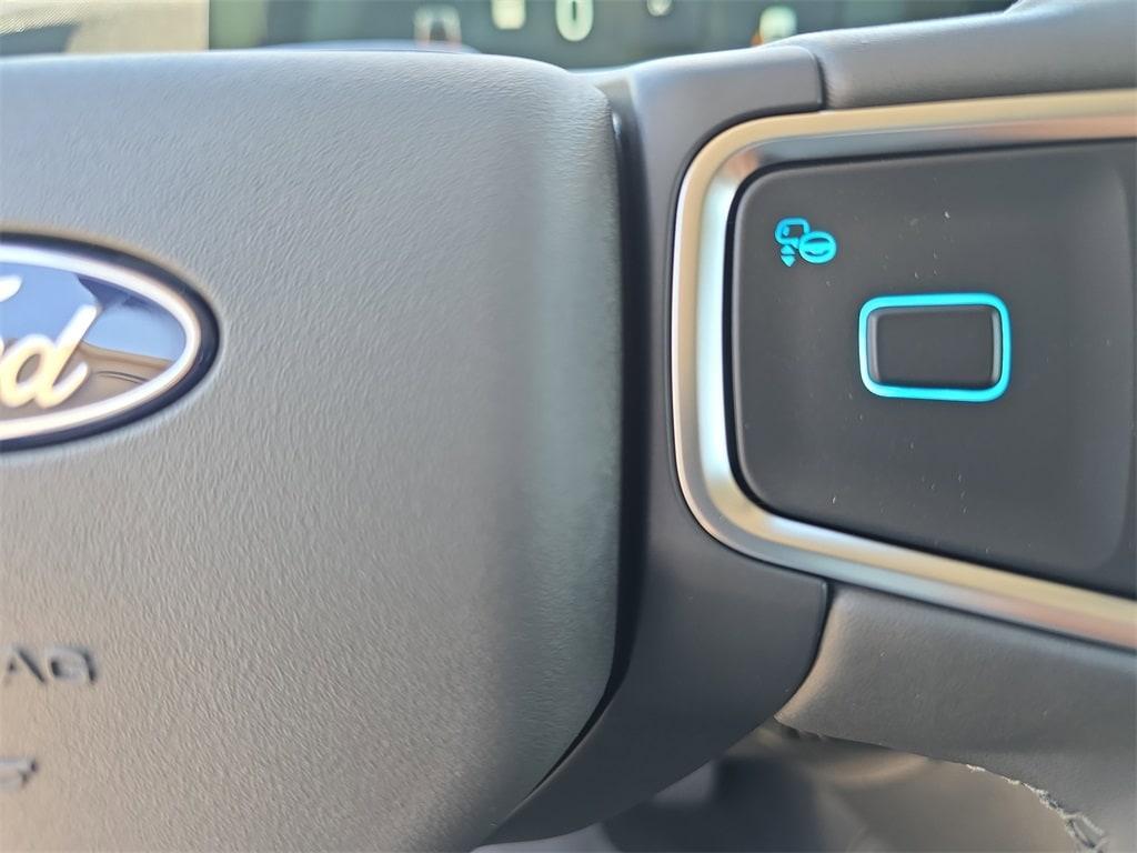 new 2025 Ford Expedition car, priced at $70,205