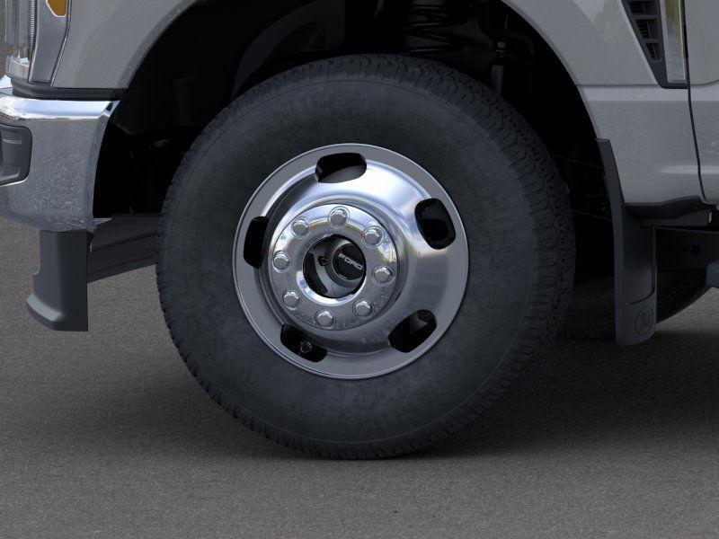 new 2025 Ford F-350 car, priced at $68,223