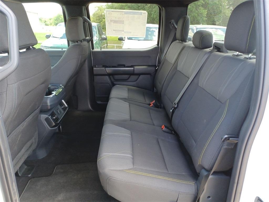 new 2024 Ford F-150 car, priced at $43,201