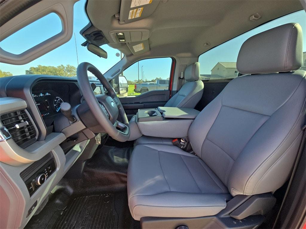 new 2025 Ford F-350 car, priced at $58,383