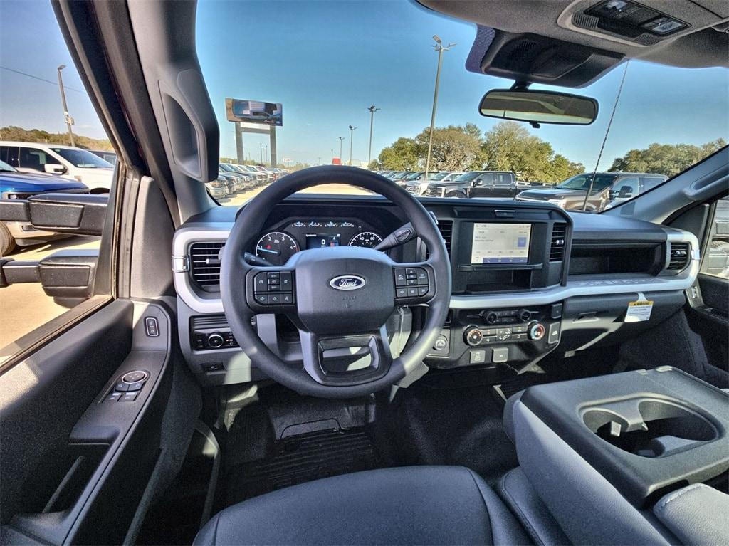 new 2025 Ford F-350 car, priced at $58,383