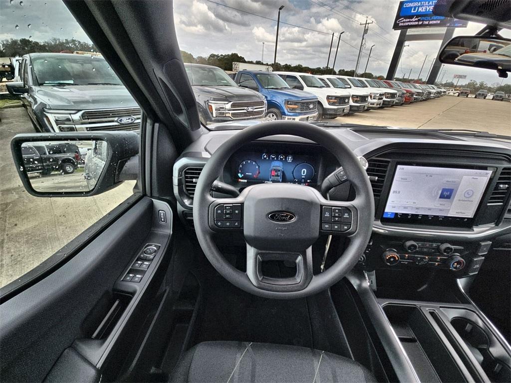 new 2025 Ford F-150 car, priced at $52,592