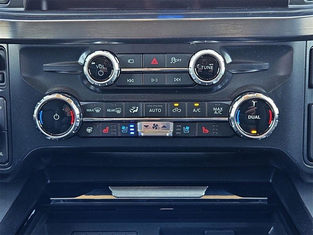 new 2025 Ford F-350 car, priced at $75,739