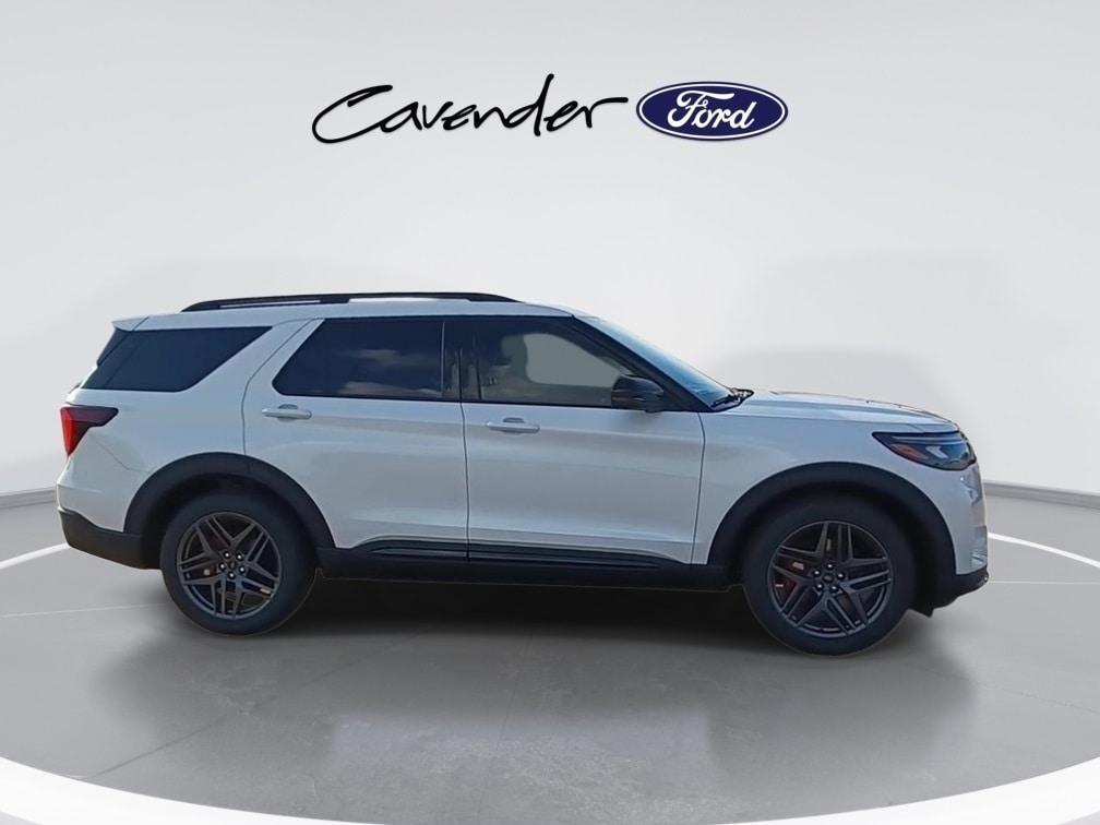 new 2025 Ford Explorer car, priced at $55,224