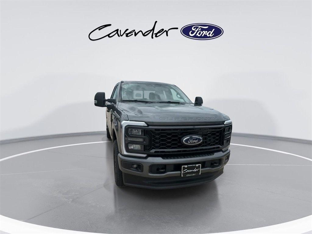 new 2025 Ford F-350 car, priced at $55,172