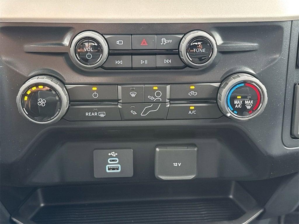 new 2025 Ford F-350 car, priced at $55,172