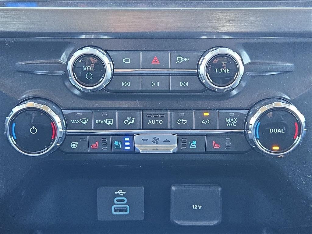 new 2025 Ford F-350 car, priced at $68,828