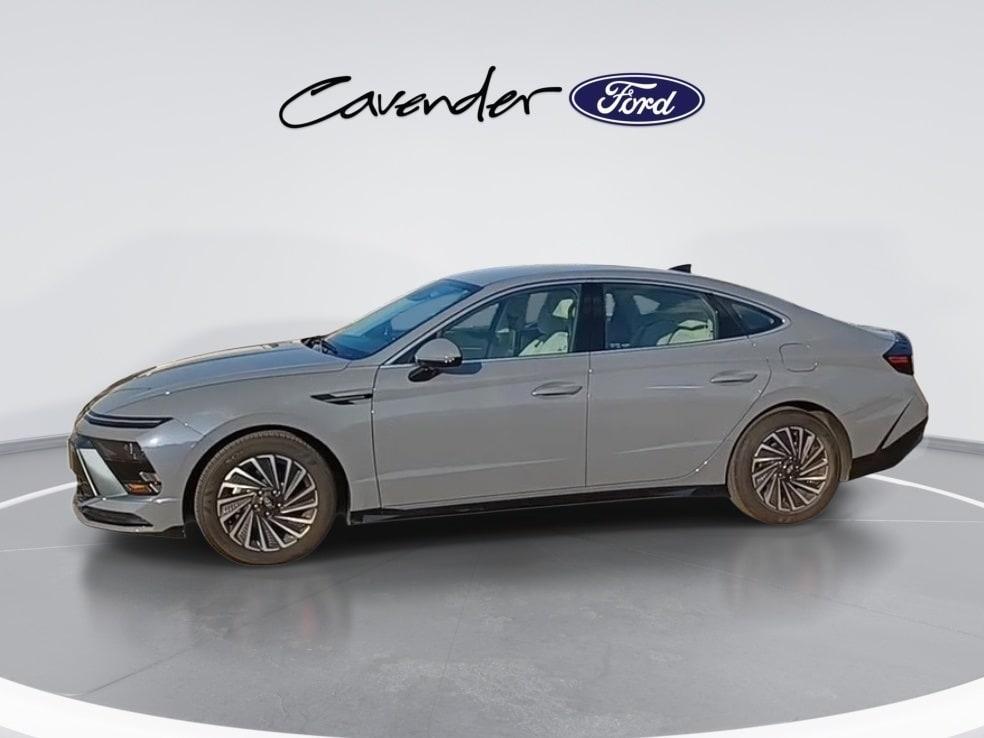 used 2024 Hyundai Sonata Hybrid car, priced at $25,892