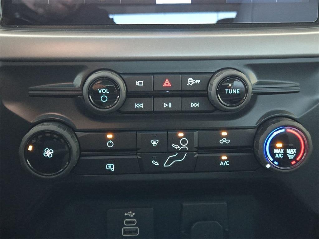 new 2025 Ford F-150 car, priced at $44,073