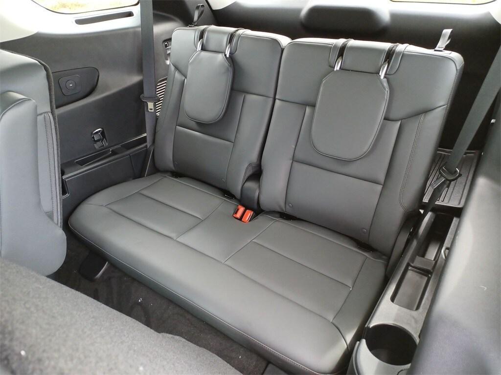 new 2025 Ford Explorer car, priced at $43,081