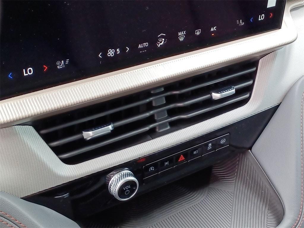 new 2025 Ford Explorer car, priced at $43,081