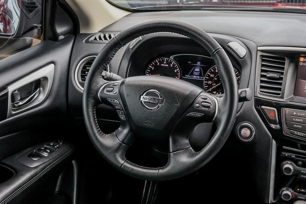 used 2020 Nissan Pathfinder car, priced at $21,492