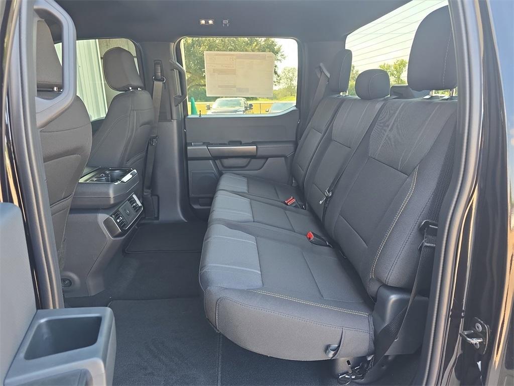 new 2025 Ford F-150 car, priced at $43,159