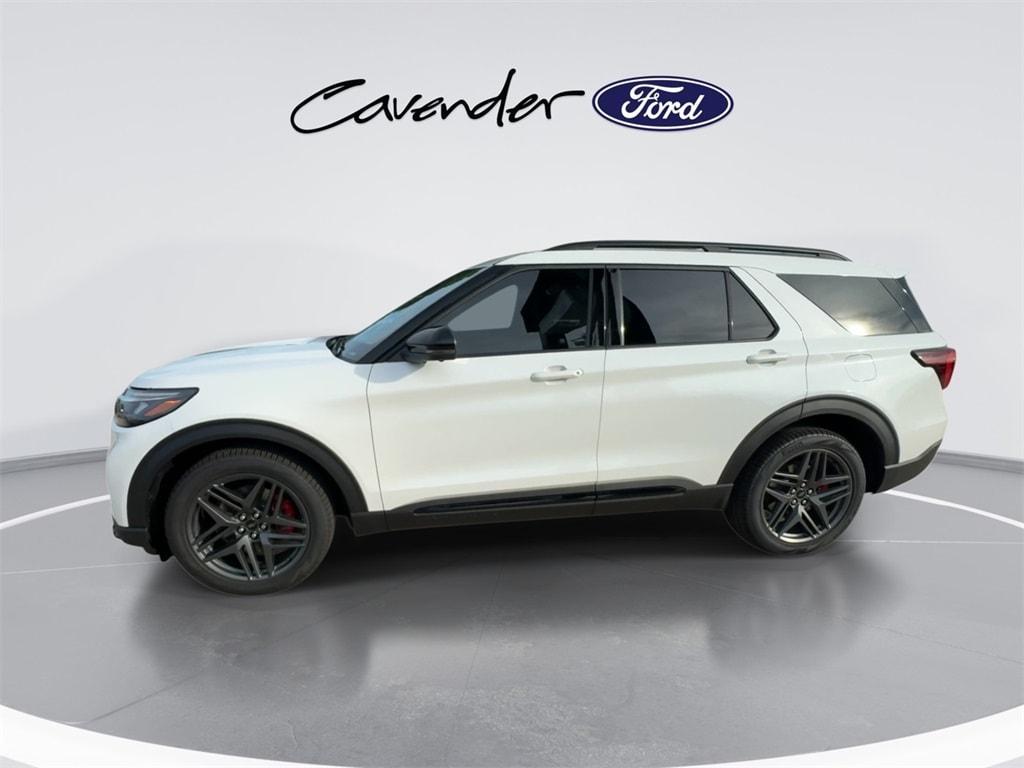 new 2025 Ford Explorer car, priced at $52,861