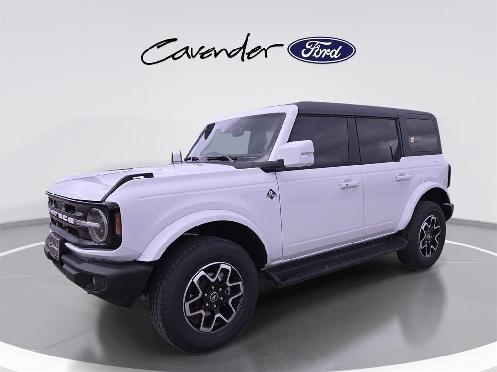 new 2025 Ford Bronco car, priced at $53,351