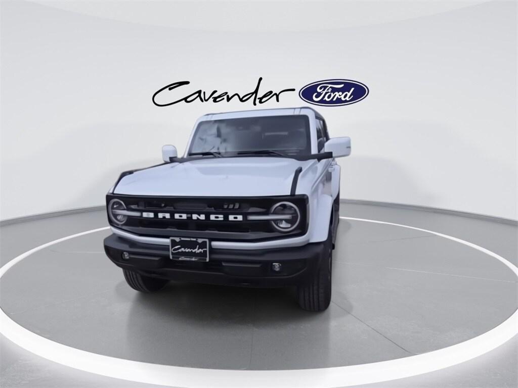new 2025 Ford Bronco car, priced at $53,351