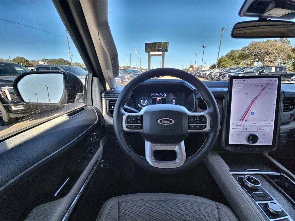 new 2024 Ford Expedition car, priced at $68,923