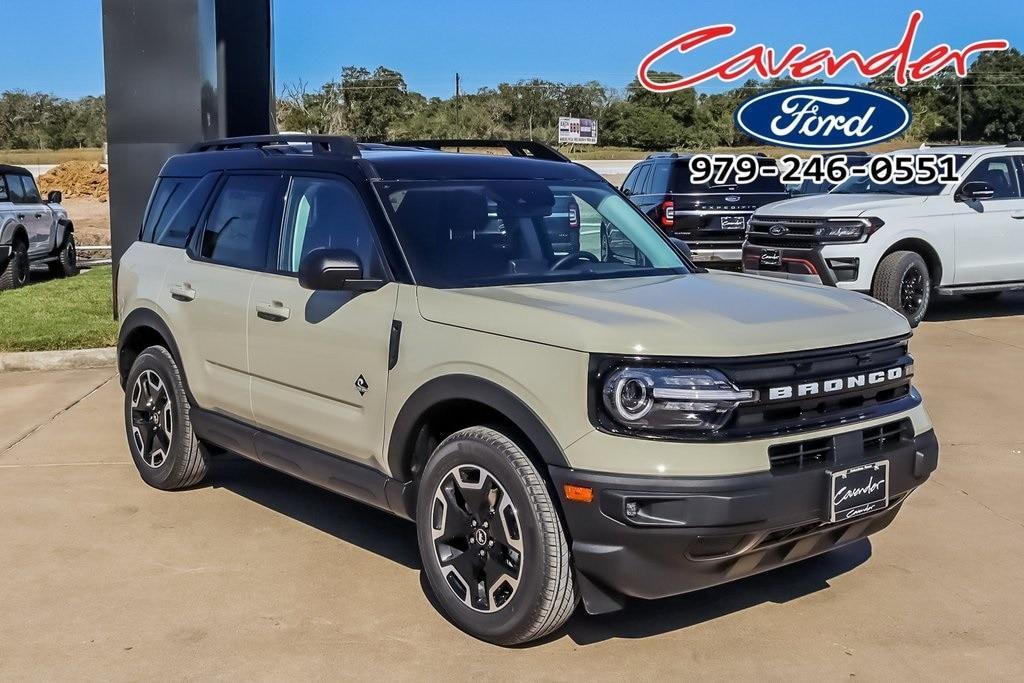 new 2024 Ford Bronco Sport car, priced at $37,955