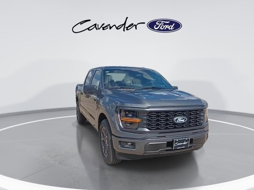 new 2025 Ford F-150 car, priced at $44,226