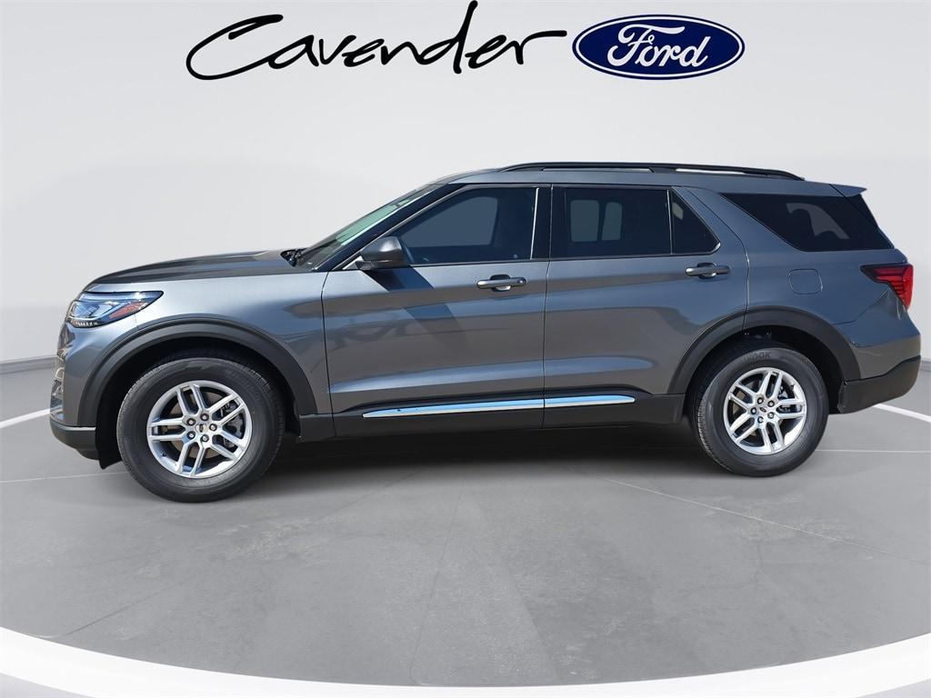 new 2025 Ford Explorer car, priced at $40,596