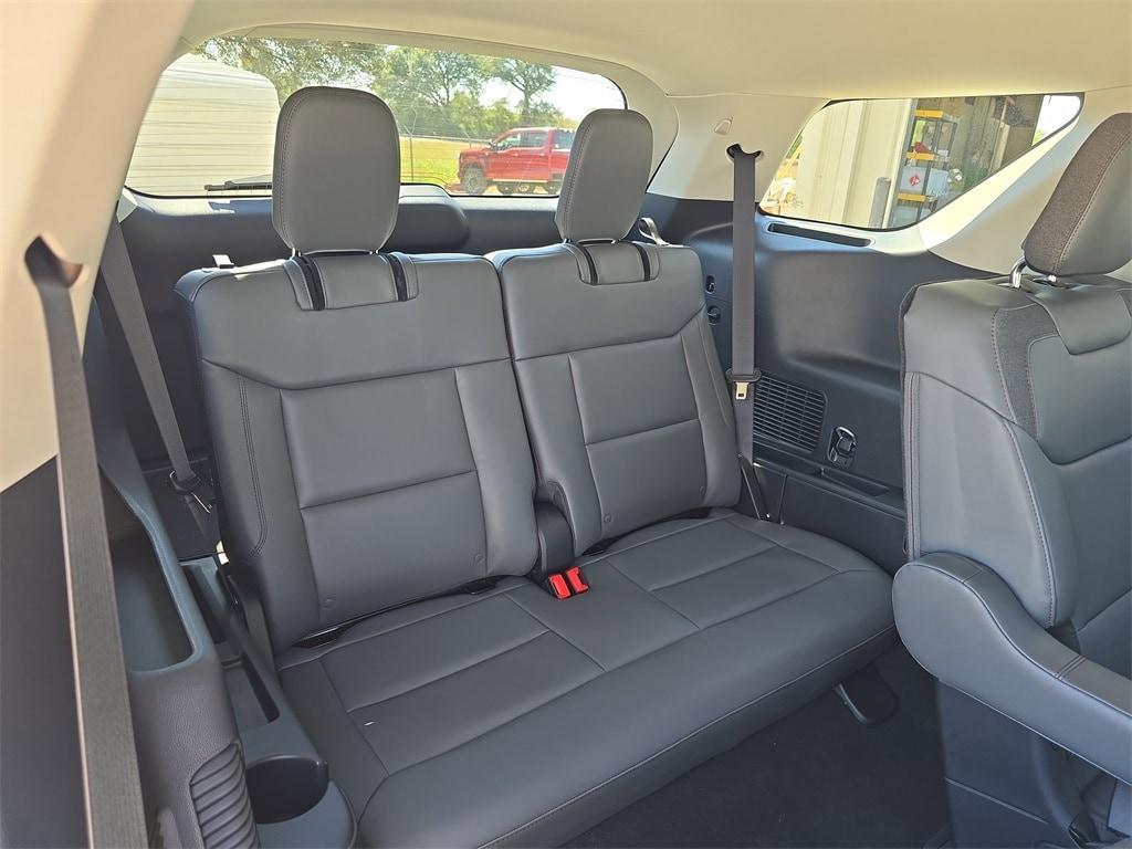 new 2025 Ford Explorer car, priced at $40,596