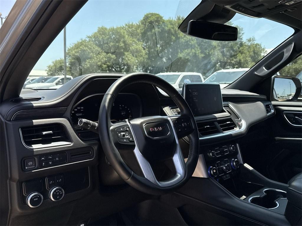 used 2023 GMC Yukon XL car, priced at $54,991