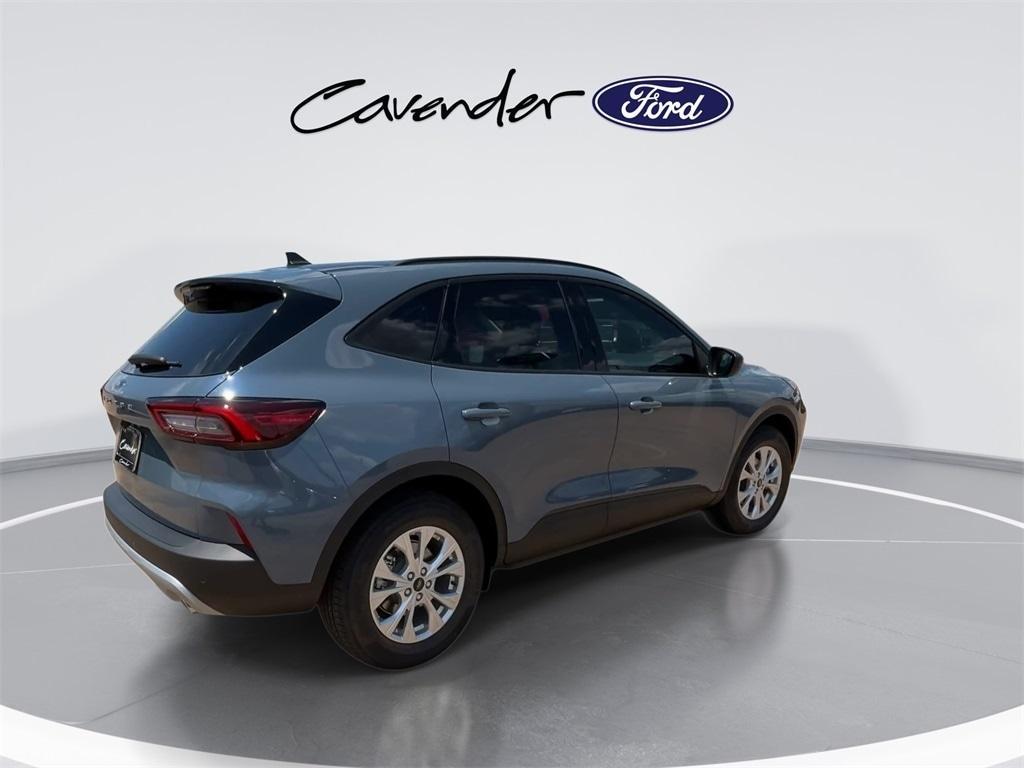 new 2025 Ford Escape car, priced at $30,318