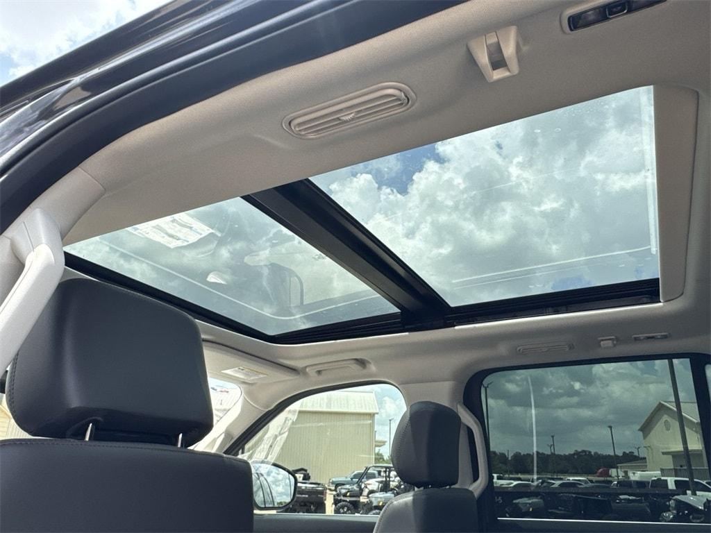 new 2025 Ford Expedition Max car, priced at $71,705