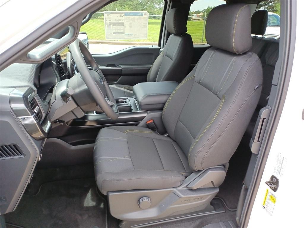 new 2025 Ford F-150 car, priced at $41,051