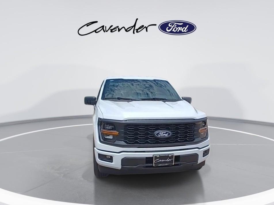 new 2025 Ford F-150 car, priced at $41,051