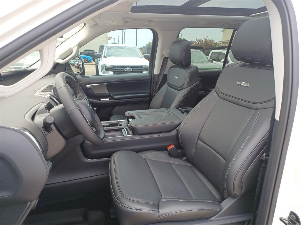 new 2025 Ford Expedition Max car, priced at $84,290
