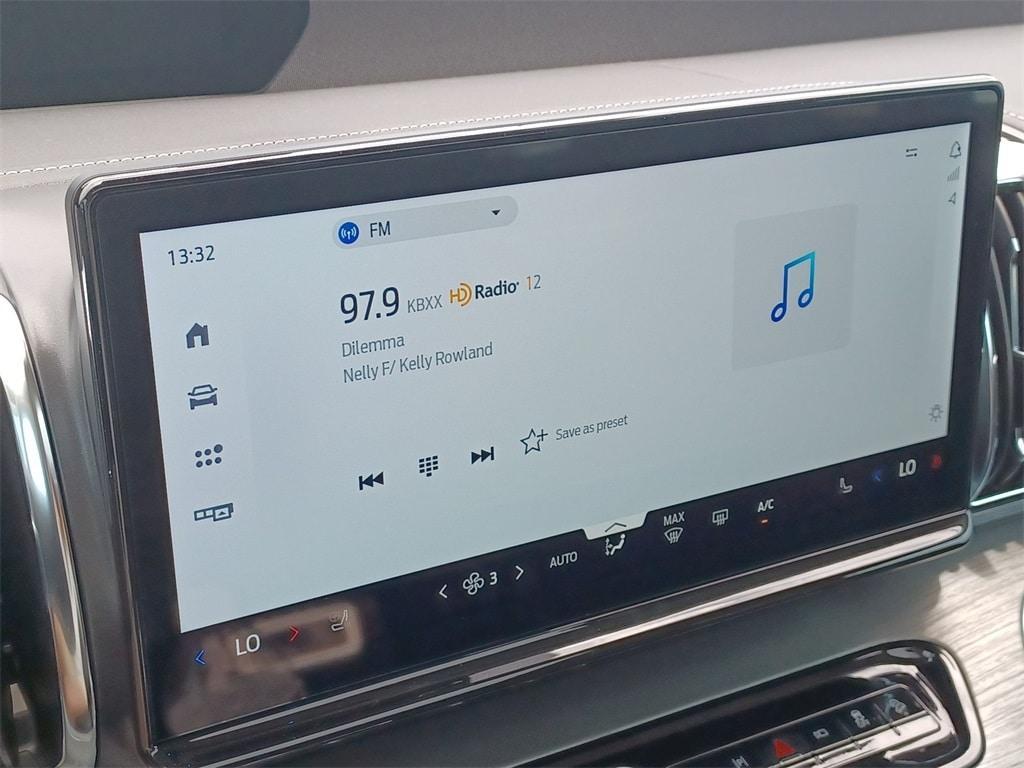 new 2025 Ford Expedition Max car, priced at $84,290