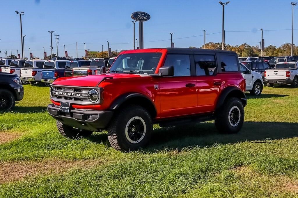 new 2024 Ford Bronco car, priced at $50,532